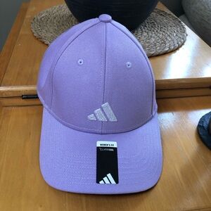 NWT women’s fit Adidas lilac baseball cap